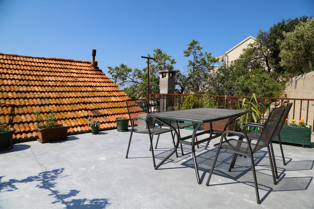 Apartments Seka Хвар Екстер'єр фото